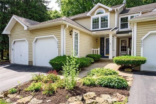 2932 Heatherwood Ct, Stow, OH, 44224-4382 | Card Image