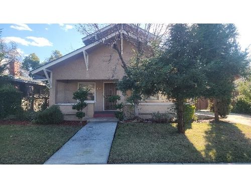 718 E Clinton Ave, Fresno, CA, 93704-5503 | Card Image
