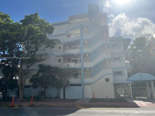 apt-310-9156 Collins Ave, Surfside, FL, 33154-3145 | Card Image