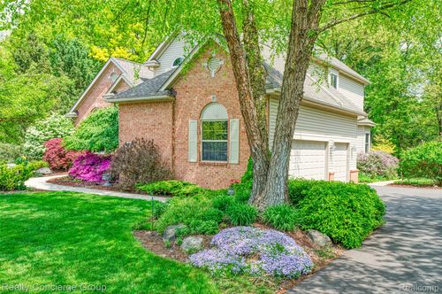 6276 Chad Ct, Brighton, MI, 48116-1794 | Card Image