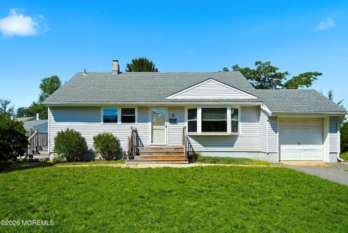 5 Peach Dr, Hazlet, NJ, 07730-1311 | Card Image