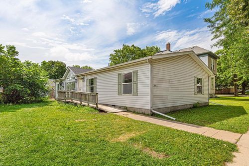 322 Park Row, Saint Peter, MN, 56082-2039 | Card Image