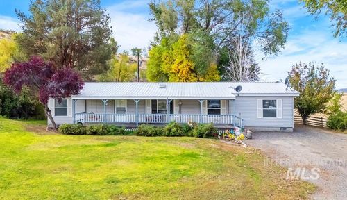 1780 Sand Hollow Rd, Vale, OR, 97918-5679 | Card Image