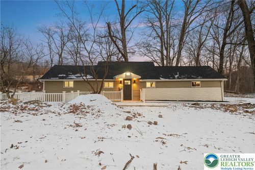 656 Creek Rd, BATH, PA, 18014-9369 | Card Image