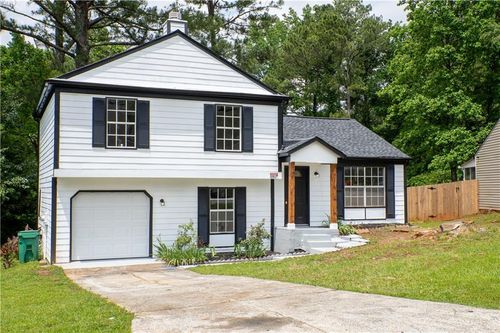 5072 Plantation View Trl, Stone Mountain, GA, 30088-2748 | Card Image