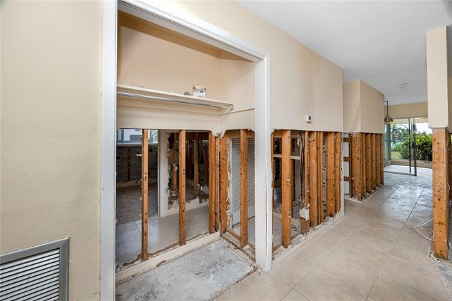 Hall | Image 9