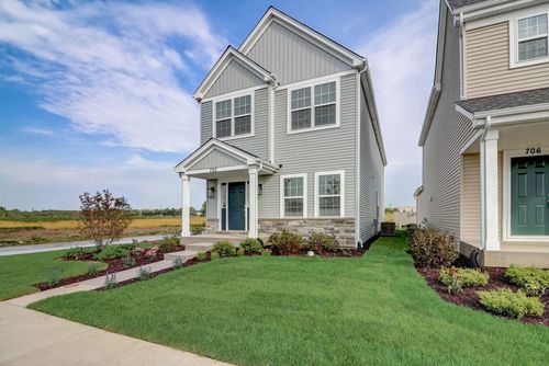 702 Station Blvd, Elburn, IL, 60119-3411 | Card Image