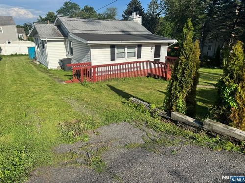 56 Calumet Ave, Lake Hiawatha, NJ, 07034-2729 | Card Image