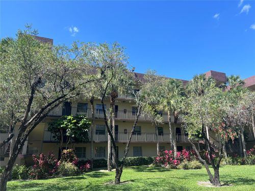 apt-203-3301 Nw 47th Ter, Lauderdale Lakes, FL, 33319-6707 | Card Image