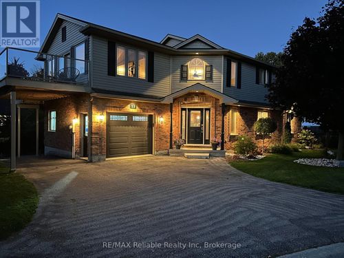 17 Harbour Crt, Bayfield, ON, N0M1G0 | Card Image
