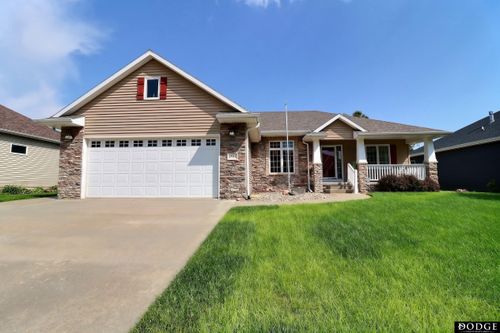 2432 Heritage Ln, Fremont, NE, 68025-3979 | Card Image