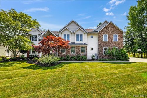 243 South Ln, Grand Island, NY, 14072-1390 | Card Image