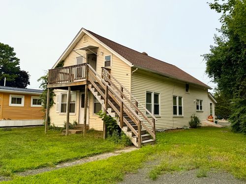 70-70 Klondike Ave, Westfield, MA, 01085-1316 | Card Image