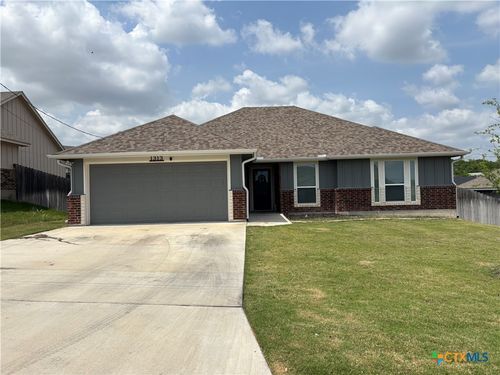 1313 Sandstone Cv, Lampasas, TX, 76550-1860 | Card Image