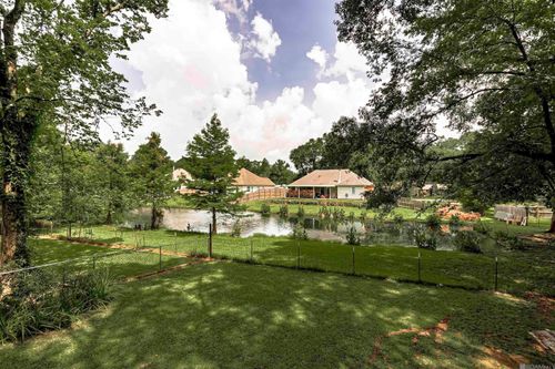 731 Castlewood St, Denham Springs, LA, 70726-4521 | Card Image