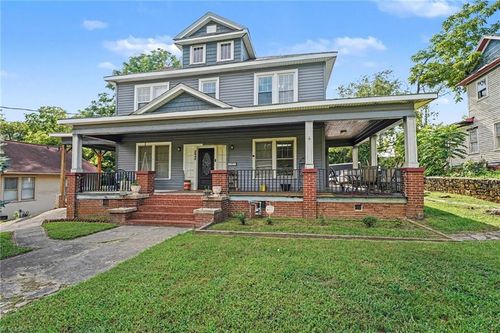 2842 N Patterson Ave, Winston-Salem, NC, 27105-4315 | Card Image