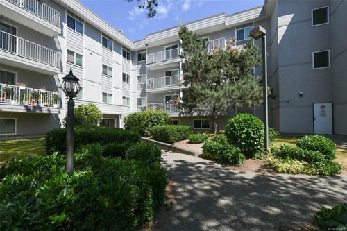 404-175 Centennial Dr, Courtenay, BC, V9N7M4 | Card Image