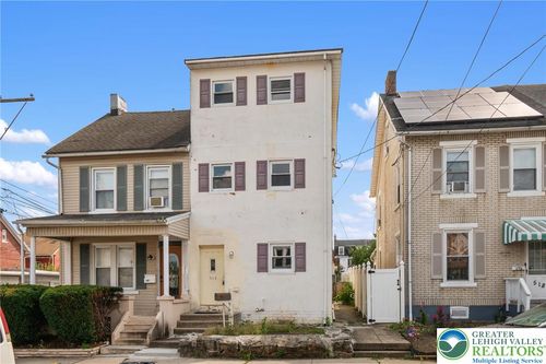 516 Harrison St, Allentown, PA, 18103-3221 | Card Image