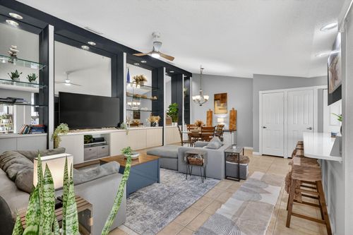 12c-1242 Nw Sun Terrace Cir, Port St Lucie, FL, 34986-1807 | Card Image