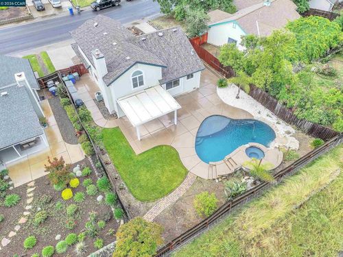 196 Bittercreek Dr, Folsom, CA, 95630-2352 | Card Image