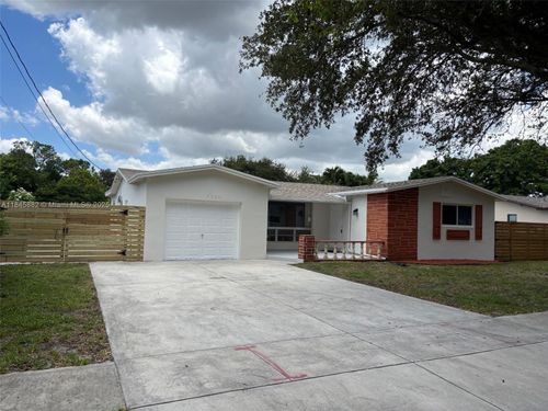 9060 Sw 53rd St, Cooper City, FL, 33328-5009 | Card Image
