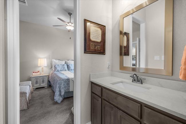 Jack & Jill Bath with walk in closet | Image 26