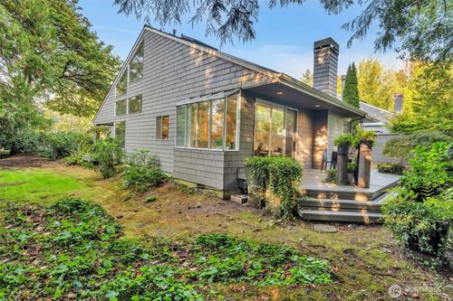 621 Bellevue Way Se, Bellevue, WA, 98004-6634 | Card Image