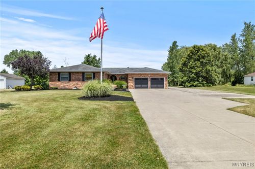 354 Westwood Rd, Lancaster, NY, 14086-9524 | Card Image