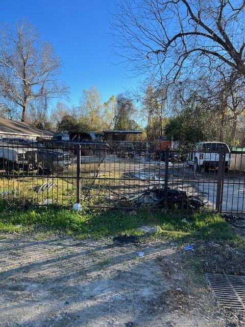 Turner Dr, Houston, TX 77076