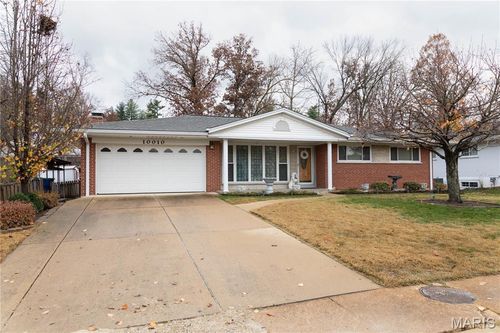 10010 Harwich Dr, Saint Louis, MO, 63126-2335 | Card Image