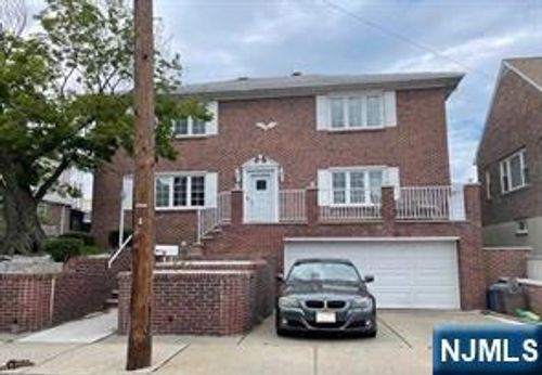 48 Biltmore St, North Arlington, NJ, 07031-5608 | Card Image