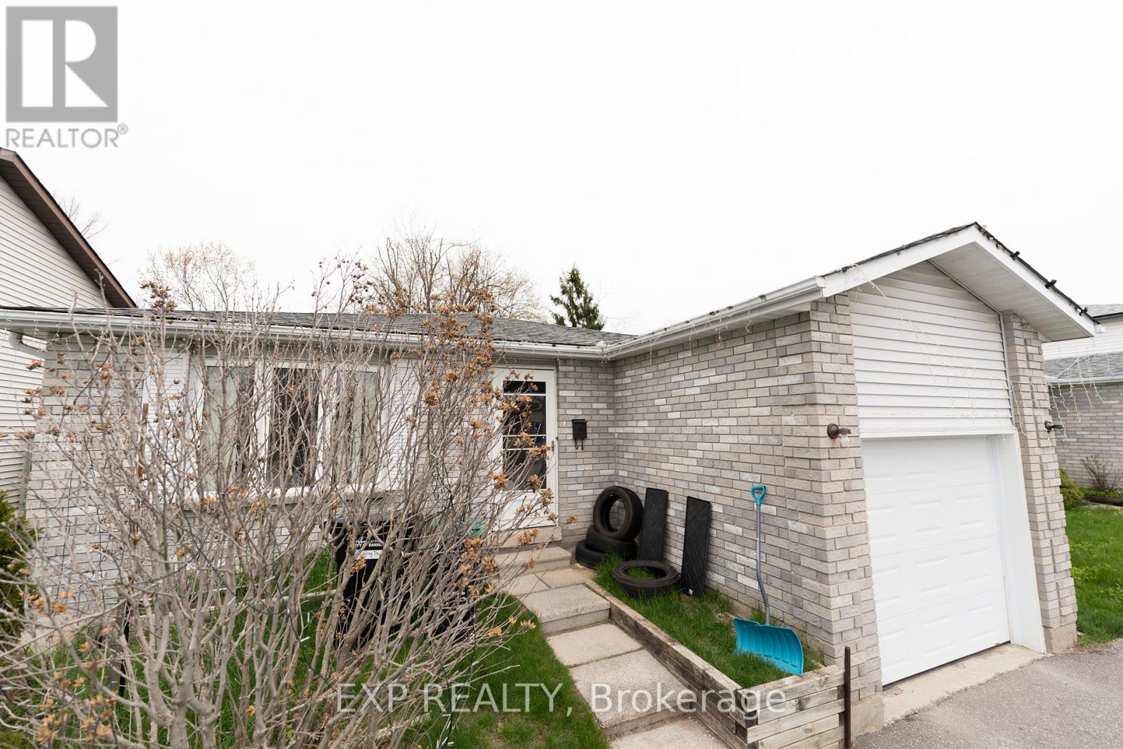 Residential Lease in Barrie (Grove East) 3