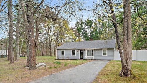 113 Bradford Rd, Hanover, MA, 02339-2635 | Card Image