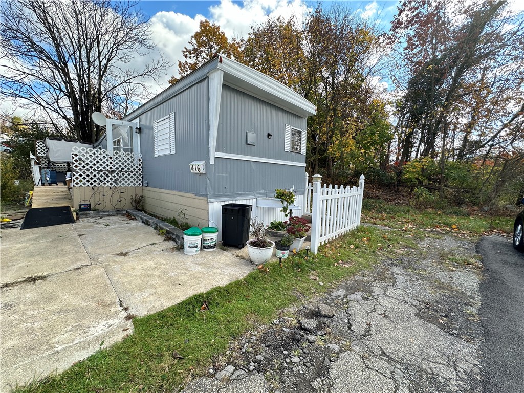 Mark Ln, Pittsburgh, PA 15236