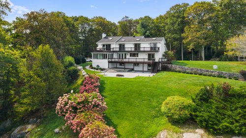 11 Hillcrest Dr, New Fairfield, CT, 06812-4112 | Card Image