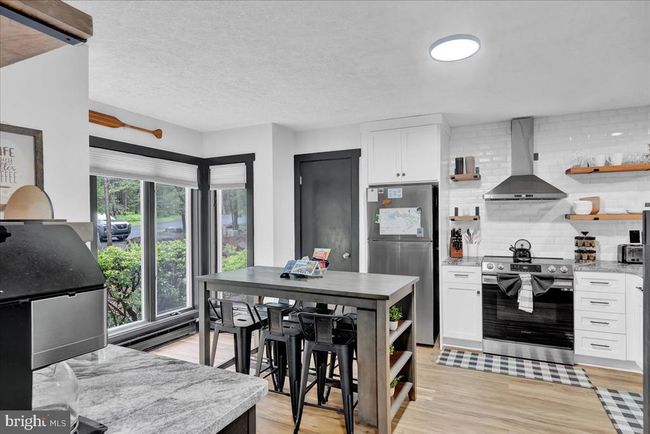 823 Crest Pines Ln, Townhouse with 3 bedrooms, 3 bathrooms and null parking in Pocono Pines PA | Image 17
