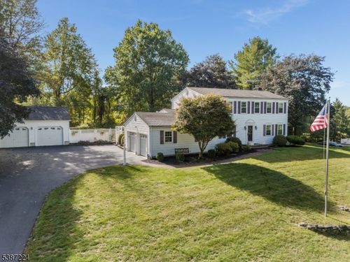 6 John Dr, Annandale, NJ, 08801-3009 | Card Image