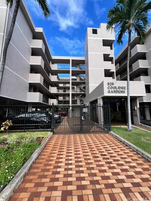 apt-311-825 Coolidge St, Honolulu, HI, 96826-3059 | Card Image