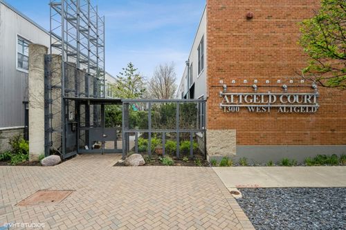 126-1300 Altgeld St, Chicago, IL, 60614-2386 | Card Image