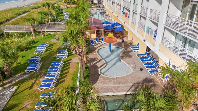 Bird's eye view of a pool area | Image 27