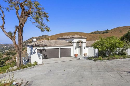 40 Saddlebow Rd, Bell Canyon, CA, 91307-1136 | Card Image