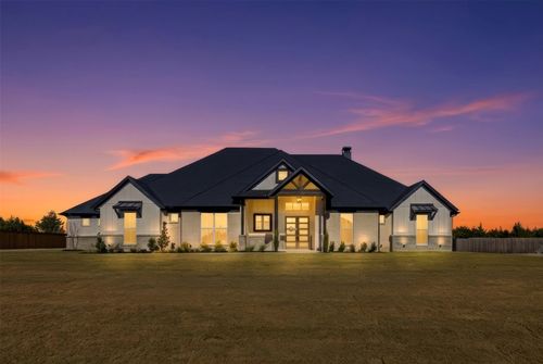 1431 S Westgrove Ln, Waxahachie, TX, 75165-6716 | Card Image