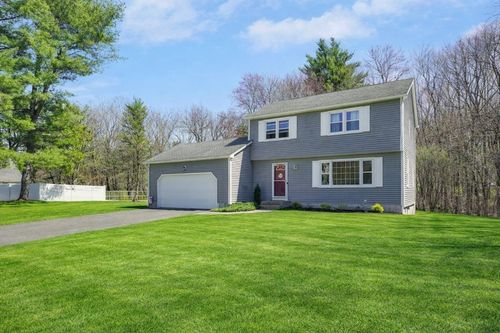 6 Ladd Ln, Wilbraham, MA, 01095-2413 | Card Image