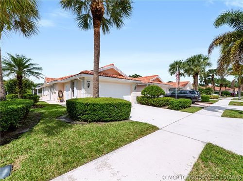 8284 Se Double Tree Dr, Hobe Sound, FL, 33455-8211 | Card Image