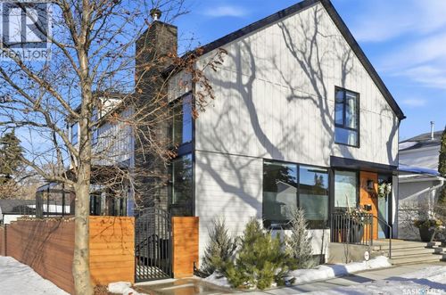 1301 11th St E, Saskatoon, SK, S7H0G4 | Card Image