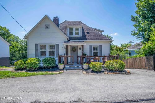 1718 Spring St, Powell, TN, 37849-5305 | Card Image