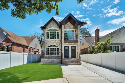 142-05 184th Street, New York, NY, 11413 | Card Image