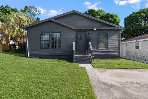 807 Grant St, West Palm Beach, FL, 33407-6252 | Card Image