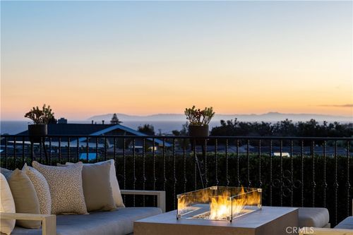 420 De Sola Ter, Corona Del Mar, CA, 92625-2650 | Card Image