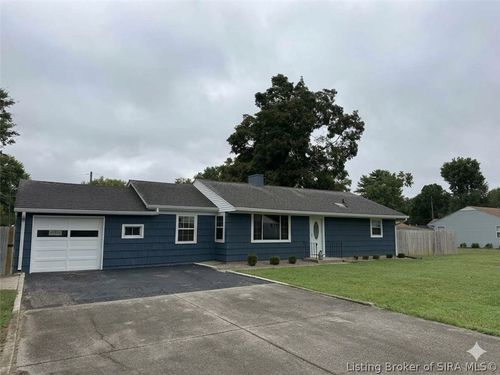 12 Linden Rd, Jeffersonville, IN, 47130-5241 | Card Image